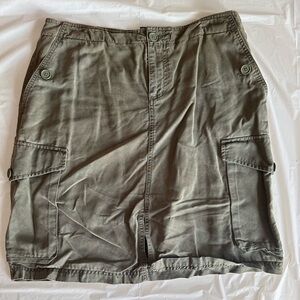 GAP Cargo Style Skirt